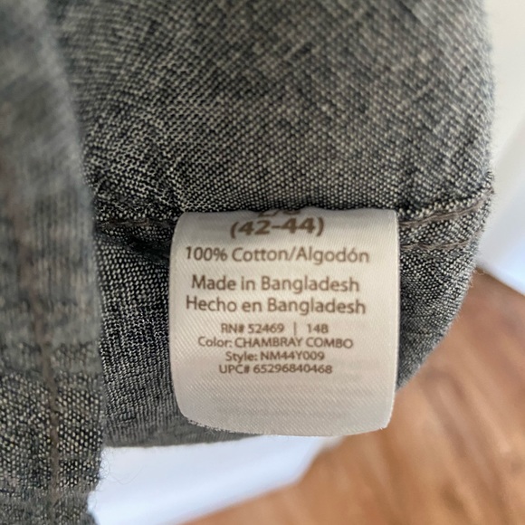 No Boundaries Large Collarless Crossbones Button - Picture 6 of 6